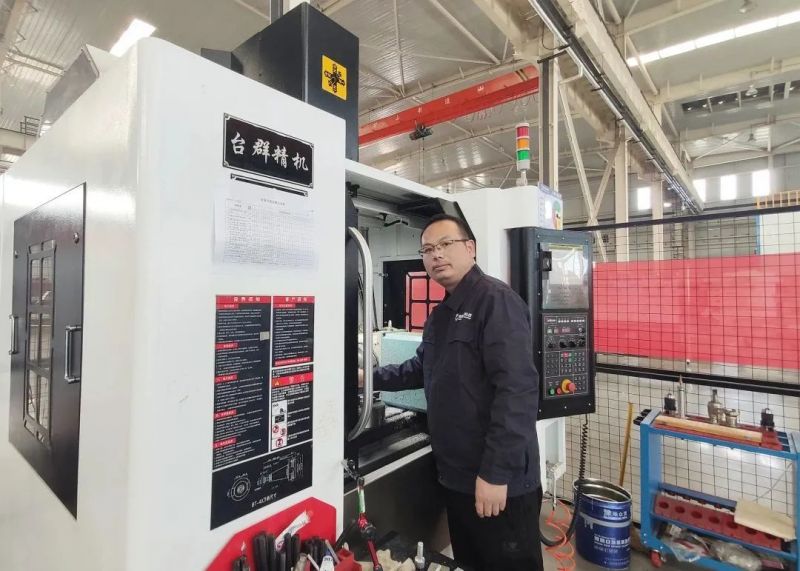 ag九游会登陆j9入口消防科技两名员工荣获五一劳动奖章