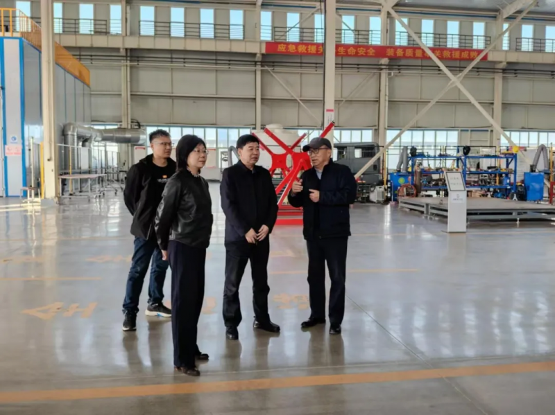 省工信厅二级巡视员朱新定一行到ag九游会登陆j9入口调研